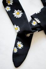 Load image into Gallery viewer, Black Daisy Hair Scarf