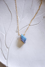 Load image into Gallery viewer, Labradorite Crystal Pendant Necklace