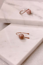 Load image into Gallery viewer, Freshwater Pearl Threader Helix Earrings