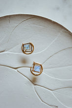 Load image into Gallery viewer, Faceted Rhombus Labradorite Ear Threaders
