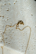 Load image into Gallery viewer, Clear Quartz Minimalist Necklace