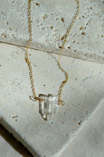 Load image into Gallery viewer, Clear Quartz Minimalist Necklace