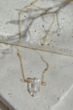 Load image into Gallery viewer, Clear Quartz Minimalist Necklace