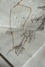 Load image into Gallery viewer, Clear Quartz Minimalist Necklace