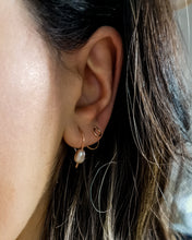 Load image into Gallery viewer, Geometric Circle Ear Jackets