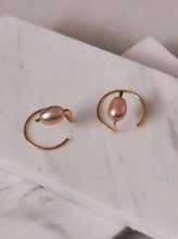 Load image into Gallery viewer, Blush Pearl Ear Jacket Earrings