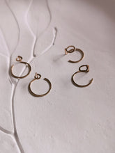 Load image into Gallery viewer, Geometric Circle Ear Jackets