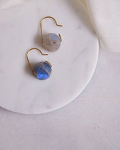 Load image into Gallery viewer, Round blue Labradorite drop earrings