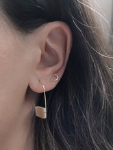 Load image into Gallery viewer, Mother of Pearl Drop Earrings