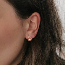 Load image into Gallery viewer, Geometric Pearl Earrings