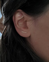 Load image into Gallery viewer, Gold Bar Ear Climbers