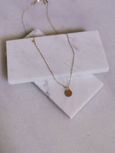 Load image into Gallery viewer, Dainty Gold Circle Necklace