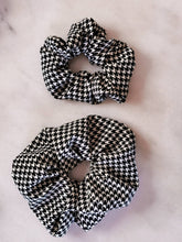 Load image into Gallery viewer, Hound's Tooth Scrunchie