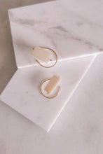 Load image into Gallery viewer, Mother of Pearl Earrings