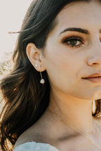 Load image into Gallery viewer, Freshwater Pearl Drop Earrings