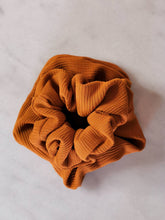 Load image into Gallery viewer, Pumpkin Textured Scrunchie