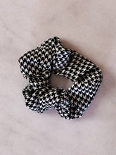 Load image into Gallery viewer, Hound's Tooth Scrunchie