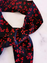 Load image into Gallery viewer, Botanical Print Hair Scarf