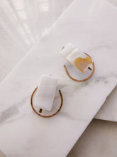 Load image into Gallery viewer, Mother of Pearl Earrings