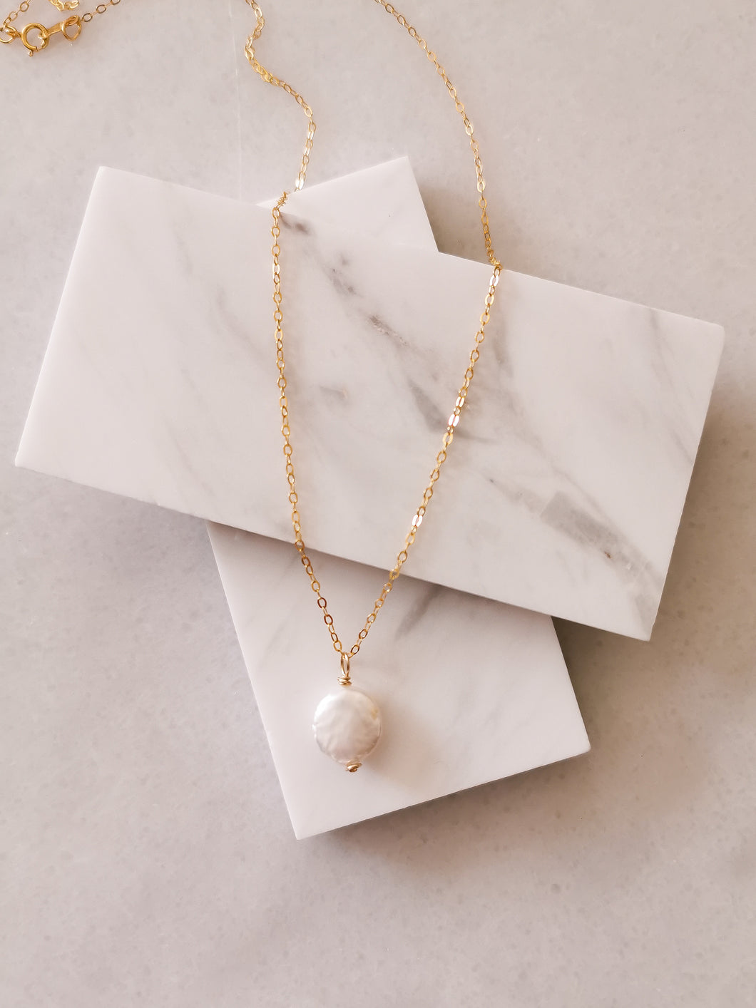 Dainty Coin Pearl Pendant Necklace