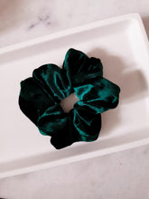 Load image into Gallery viewer, Emerald Green Velvet Scrunchie
