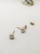 Load image into Gallery viewer, Dainty Classic Pearl Studs
