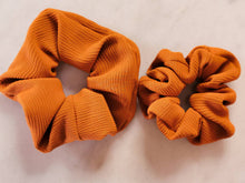Load image into Gallery viewer, Pumpkin Textured Scrunchie
