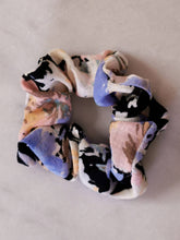 Load image into Gallery viewer, Abstract Floral Print Scrunchie
